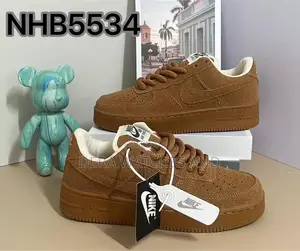 Takalmi Nike Na Maza Na Kasuwanci Na Suede