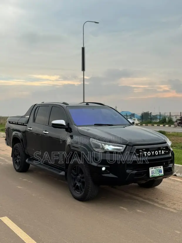 2018 Toyota Hilux Black - Nigerian Used - 1