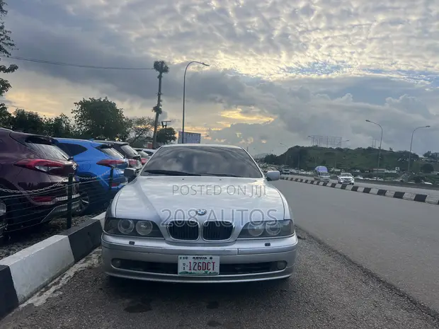 BMW 530i 2003 Silver - 1