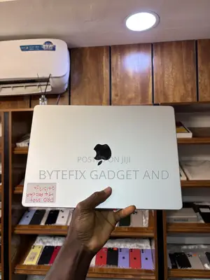 Apple MacBook Pro 2024 M4 16GB RAM 512GB SSD