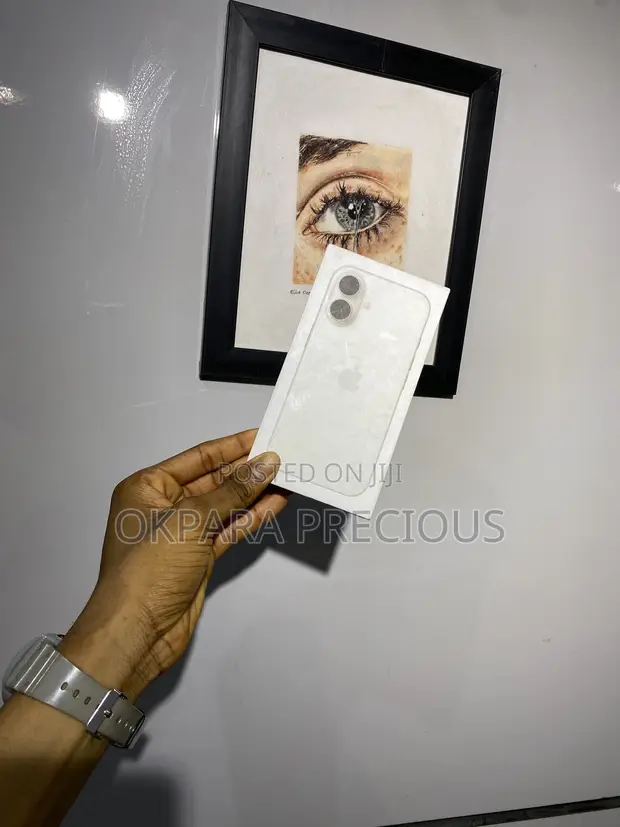New Apple iPhone 16 128GB White - 1