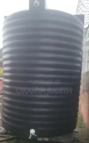 Used GPee Water Tank with Stand (750 Gallon)