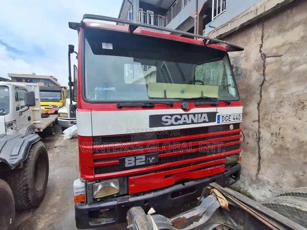 Used Scania 82M Heavy Duty Truck - 1