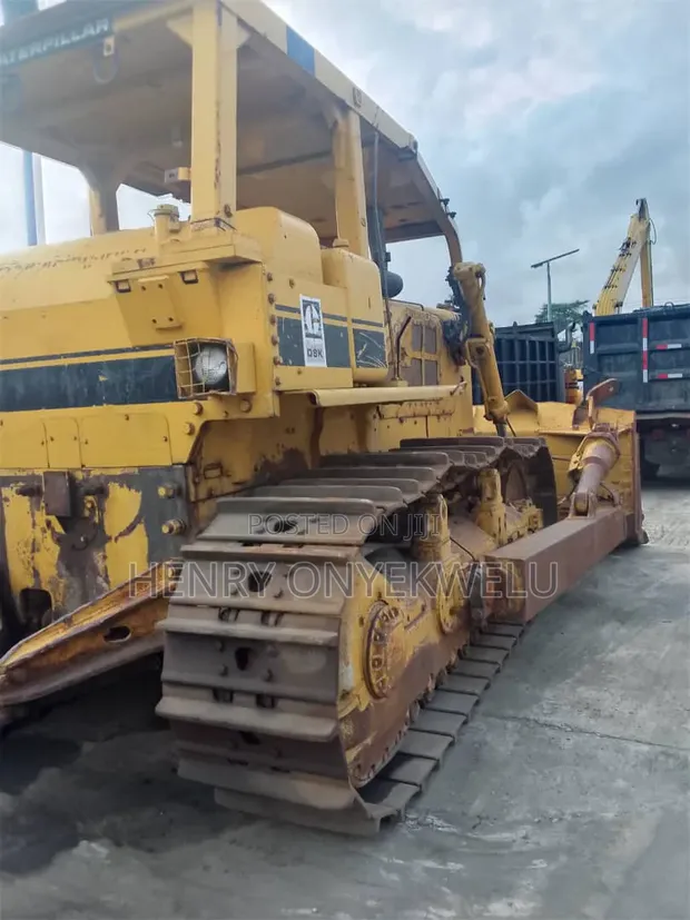 Caterpillar D6T Crawler Bulldozer (2005) - Wadda Aka Shigo Da Shi - 1