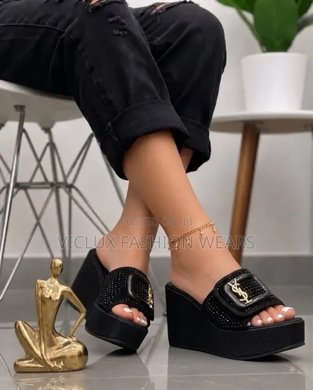 Ladies High Quality Wedge Slippers - 1