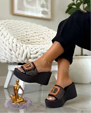 Ladies High Quality Wedge Slippers