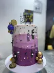 4 Layer Size 8 Cake (Vanilla, Red Velvet, Chocolate) - 4