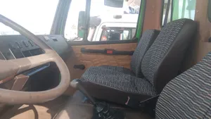 Mota Kirar Mercedes-Benz 814 (Jikin Kwantena 20ft)