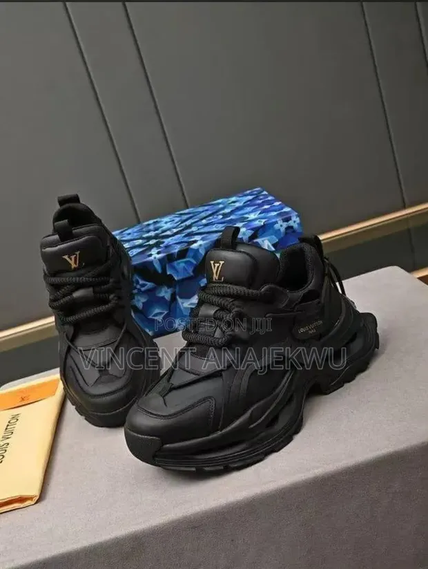 Louis Vuitton Canvas Sneakers - Fari & Baki - 1