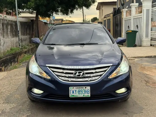 2012 Hyundai Sonata Limited Sedan FWD - 1