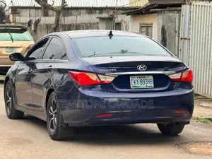 2012 Hyundai Sonata Limited Sedan FWD