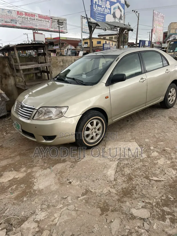 Toyota Corolla 2003 Silver - 1