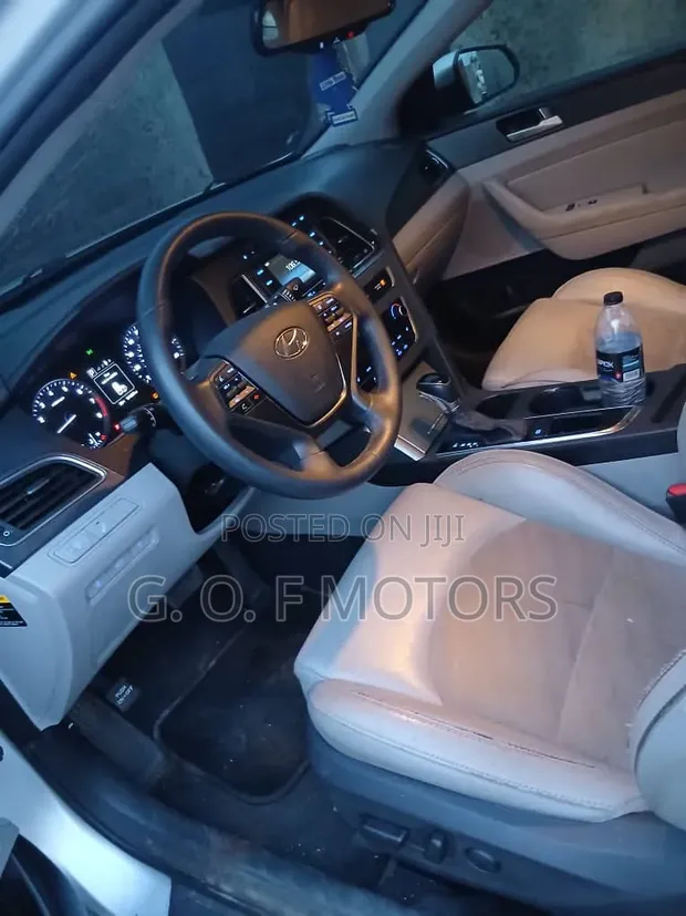 Hyundai Sonata 2015 Silver - 1