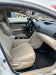 Toyota Venza LE 2010 White - 5