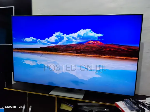 65" Samsung QLED Q80C 2023 Gaming Smart TV - 1