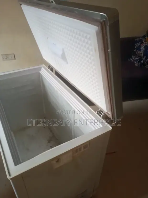 Scanfrost 215L Chest Freezer Mai Kyau - 1