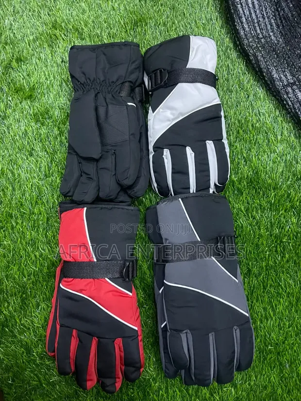 Winter Hand Gloves - Used - 1