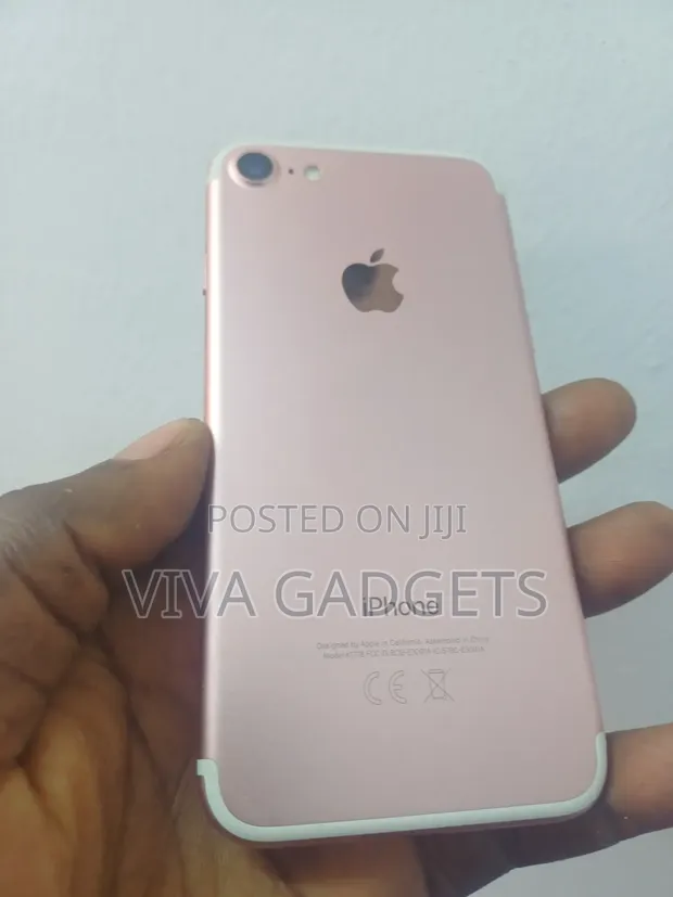 Apple iPhone 7 32GB Gold - 1