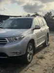 Toyota Highlander Limited 3.5L 4WD 2013 Silver - 4