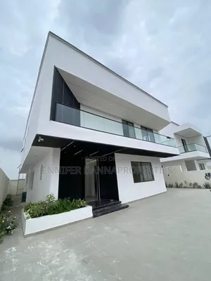 4 Bedroom Duplex with BQ & Pool in Lekki Phase 1