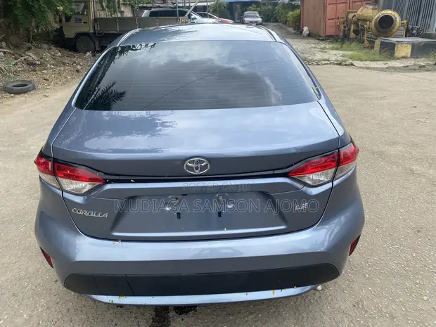 2021 Toyota Corolla LE - 1