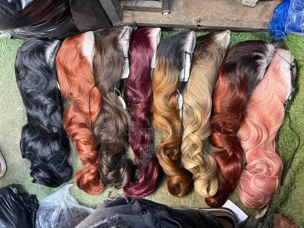 HD Futura Blend Wig - Curly Human Hair - 1
