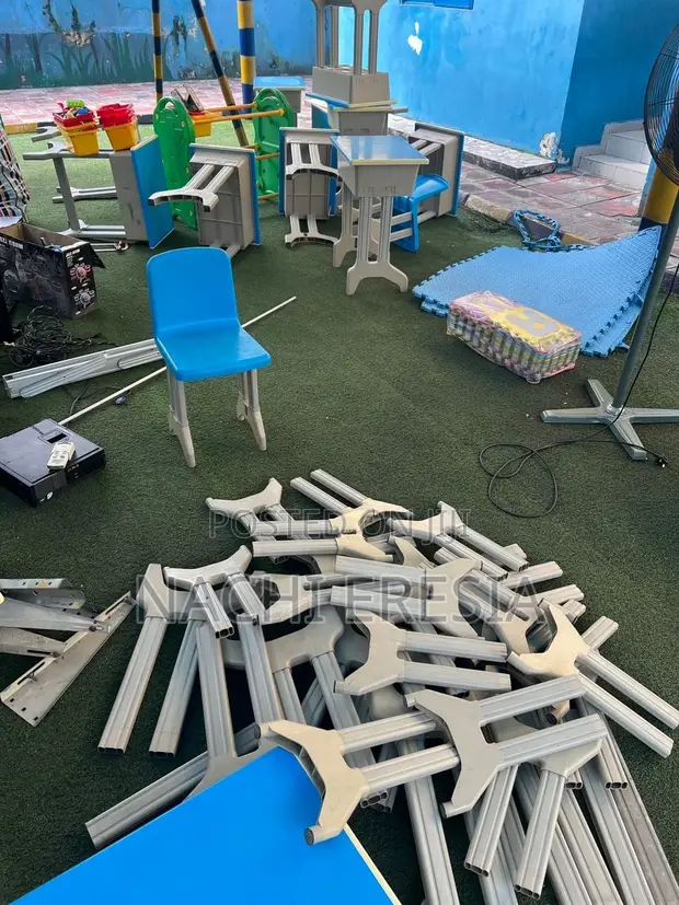 Primary School Table and Chair Set - Blue - 1