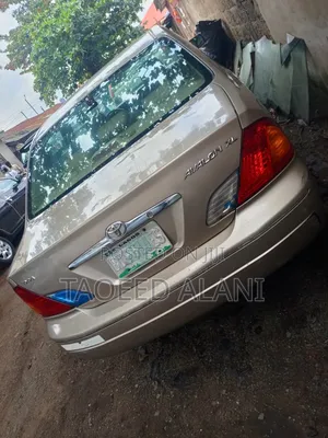 Toyota Avalon 2002 Zinariya