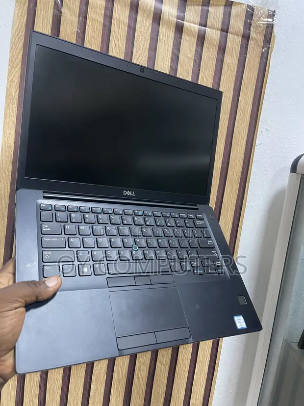 Dell Latitude 7490 Laptop - Core i7, 8GB RAM, 256GB SSD - 1