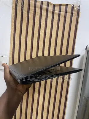 Dell Latitude 7490 Laptop - Core i7, 8GB RAM, 256GB SSD