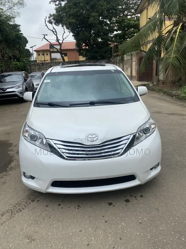 Toyota Sienna Limited 7 Passenger 2011 - 1