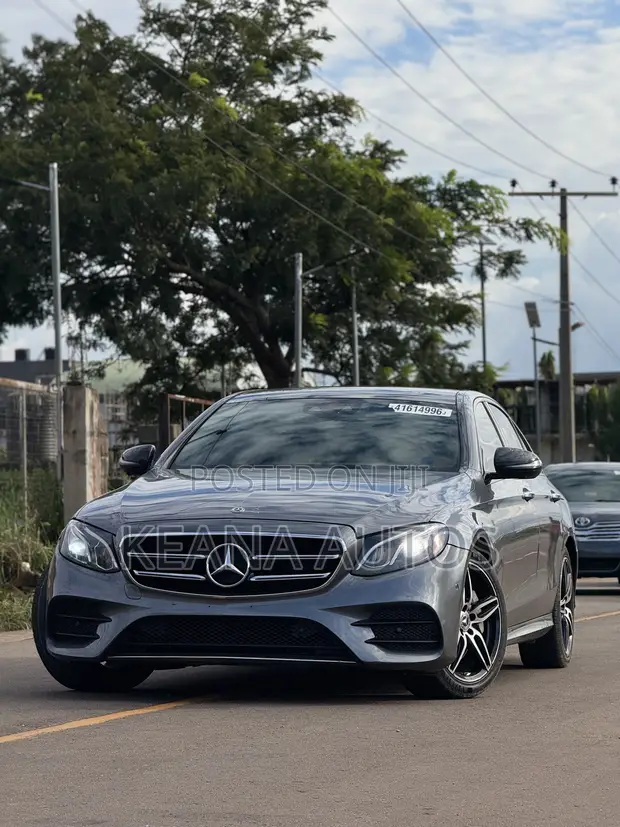Mercedes-Benz E350 2020 Gray - 1