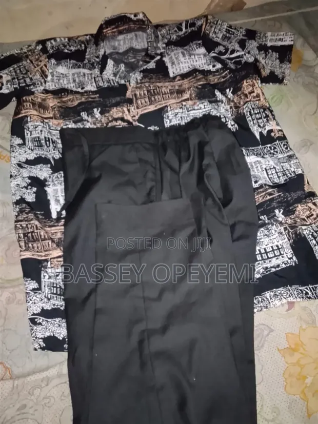 Louis Vuitton Unisex Cotton T-Shirts - 1