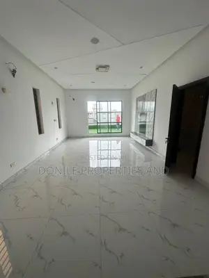 5 Bedroom Detached Duplex da BQ a Osapa London