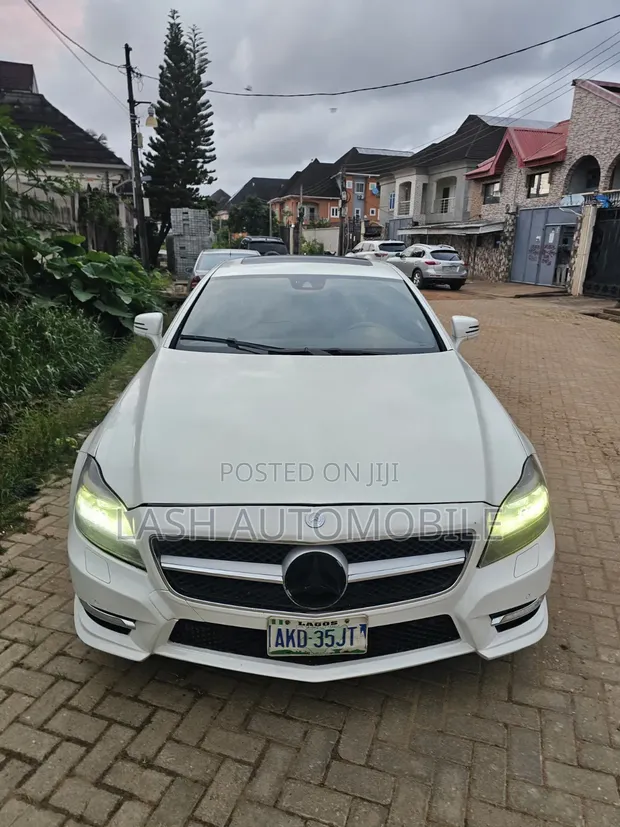 Mercedes-Benz CLS 2015 Black - 1