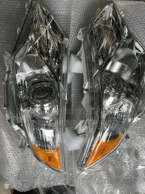 Tushen Fitila na Toyota Camry (Samfurin 2012)