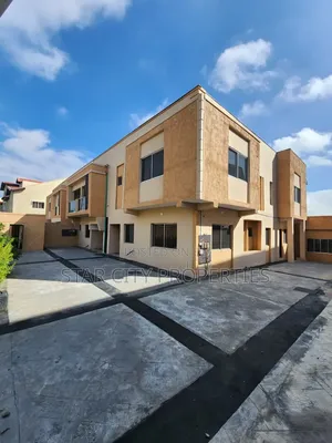 3 Bedroom Duplex Don Sayawa a Maryland, Lagos