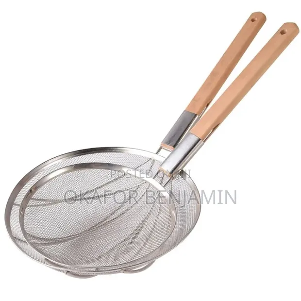 Stainless Steel Fine Strainer with Wooden Handle - 1