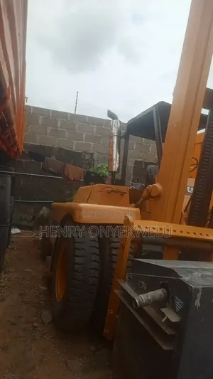 Used Caterpillar 12 Ton Forklift