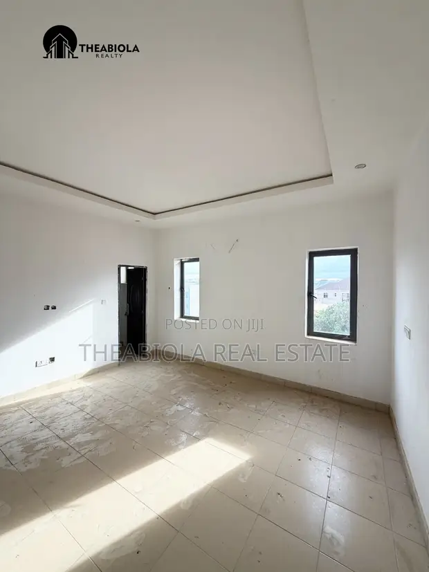 3-Bedroom Apartment with BQ for Sale in Mabushi, Abuja - 1