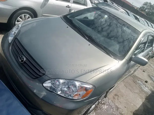 2004 Toyota Corolla Sport - 1