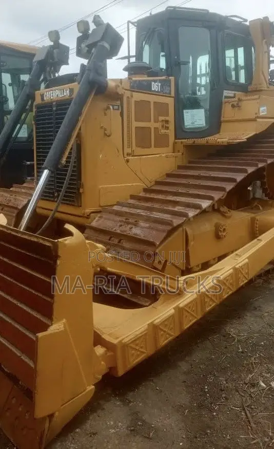 Brand New Caterpillar D6T Crawler Bulldozer - 1