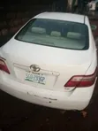 2010 Toyota Camry XLE V6 Sedan - White - 2