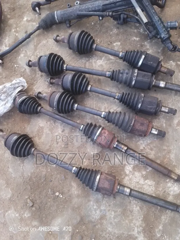 Range Rover Left Drive Shaft - 1