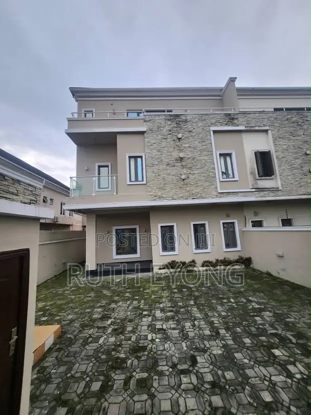 Gidan 5 Bedroom Semi-Detached Mai Rawa a Lekki Phase 1 Proper - 1