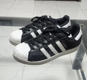 Original Adidas Sneakers - Girman 38