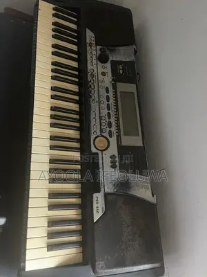 Yamaha PSR-550 Keyboard