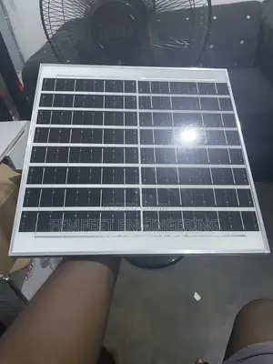 16" Fan Mai Sake Yin Caji Ta Hanyar Rana Tare Da Panel, Haske Da Remote