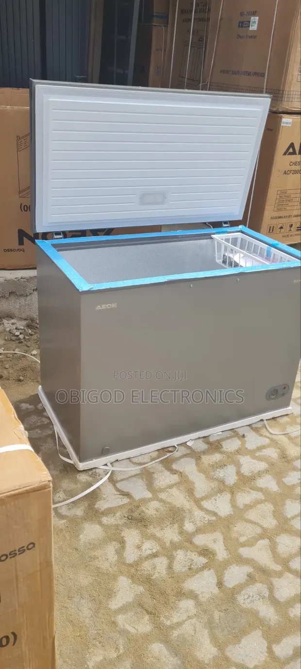Aeon 300 Liter Chest Freezer - 1