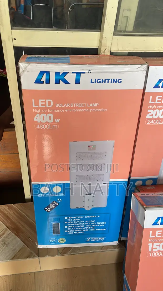 400W Solar Streetlight - Akt - 1